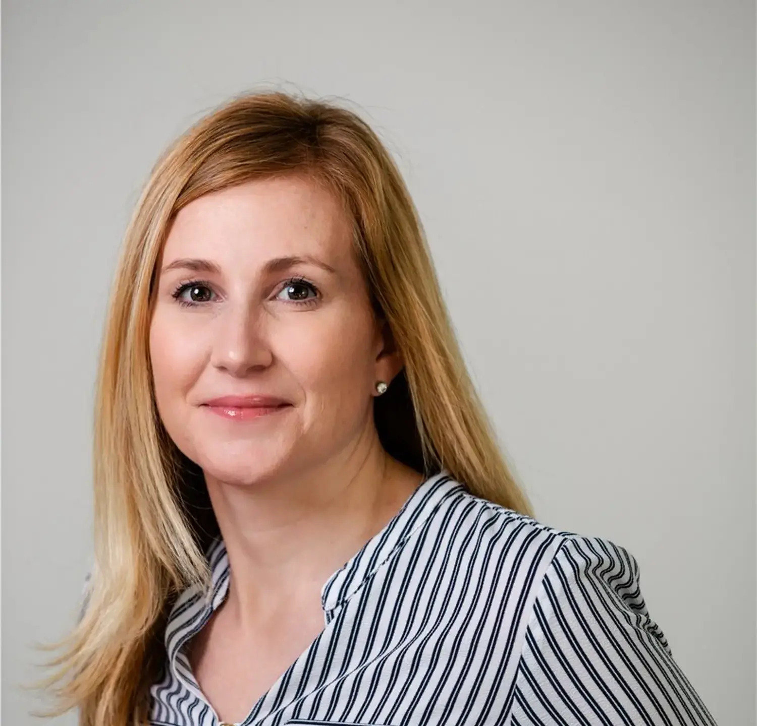 Jana Cooper '02
